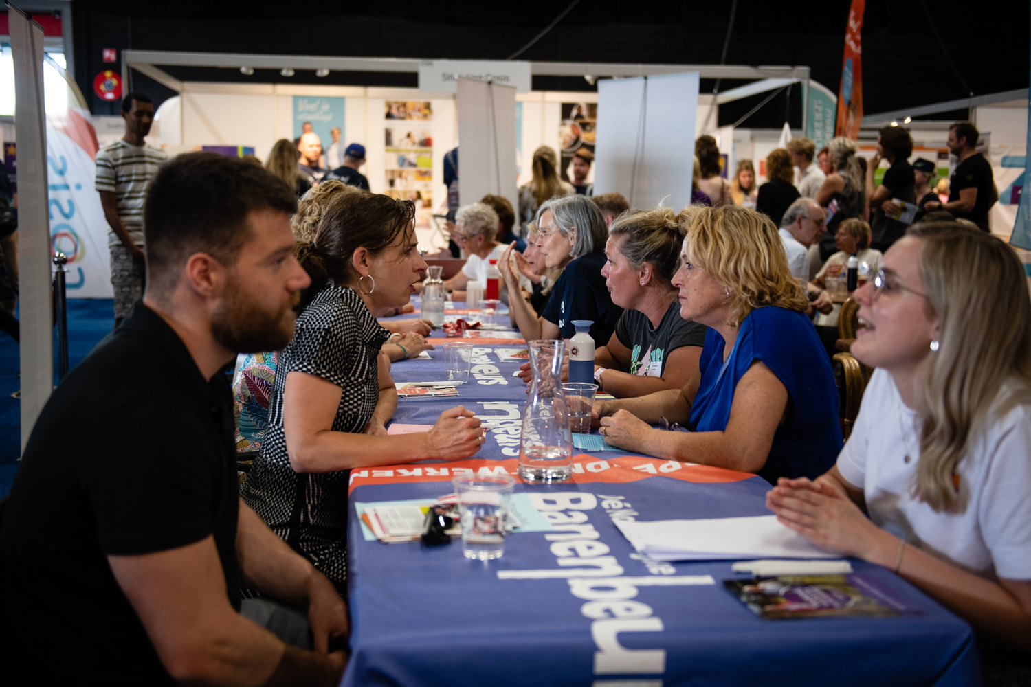 De Noordelijke Banenbeurs in MartiniPlaza groot succes, ondanks het mooie weer.